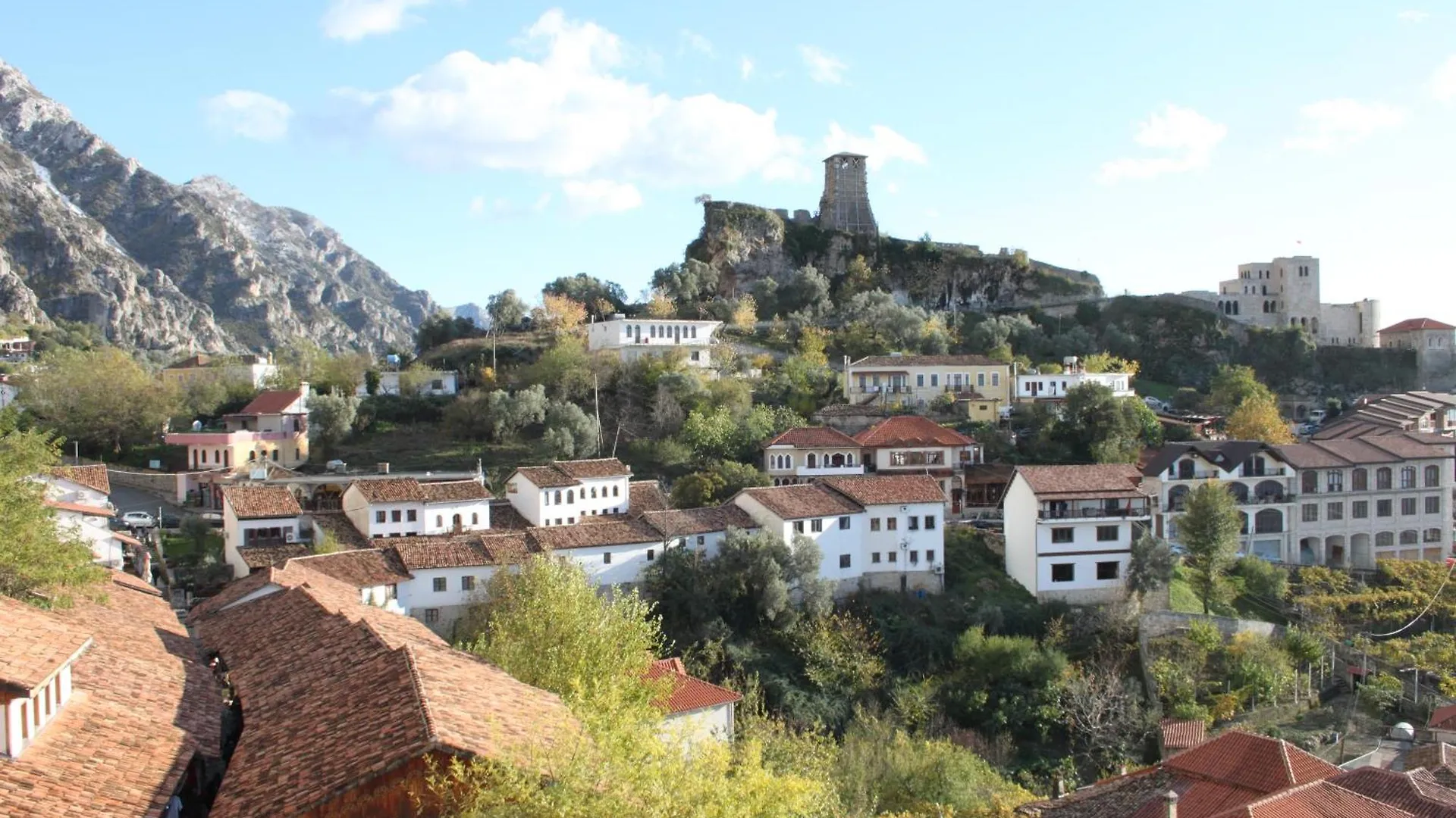 Hotel Panorama Kruje View On The Castle And The Old Town